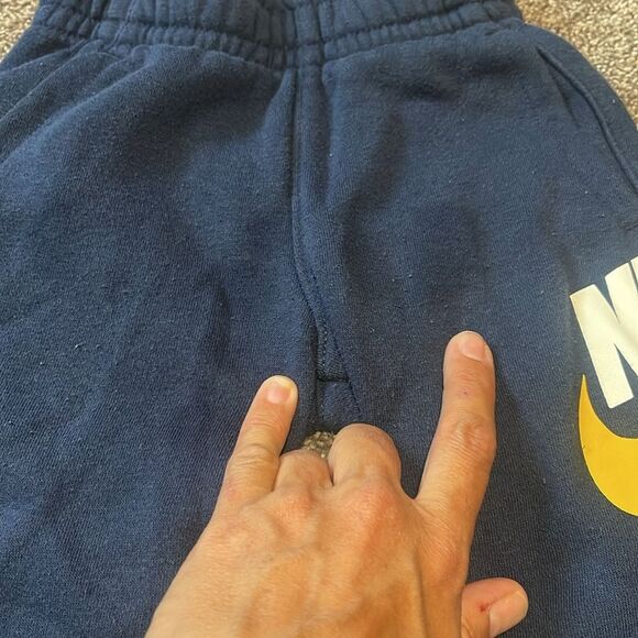 Boys 2T Bundle of 11 - Under Armour, Hurley, jumping Beans, Carter’s, an… - Picture 14 of 14